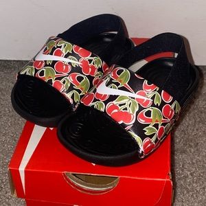 Nike Toddler Sandals 🍒 relishing because they are a little too small for us!